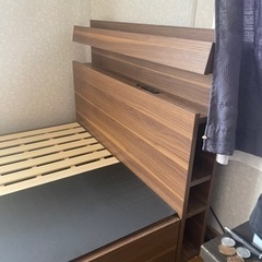 シングルベッド 照明・コンセント付き 最終値下げ！の画像