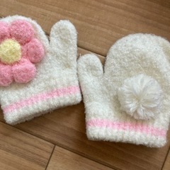ベビーニット帽と手袋　の画像