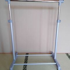 ハンガーラック☆軽量で丈夫☆新生活準備に♪