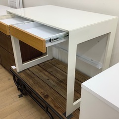 コイズミ　ホワイトデスクのご紹介です！！！！の画像