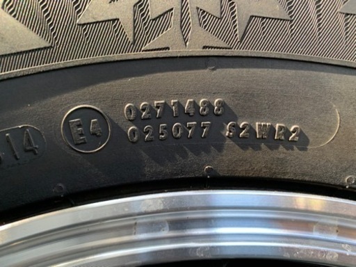 スタッドレスタイヤホイールセット　CX5などに