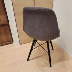 ダイニングチェア イームズチェア 椅子の画像