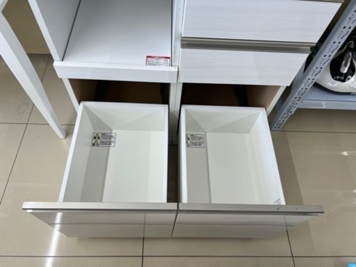 HJ281【値下げ・中古】食器棚 キッチンボード キッチン収納 ソフトクローズ機能付き 白