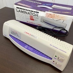 無料！オーム電機☆A4サイズラミネーター☆2004年製☆TLH-247☆取り扱い説明書付き【こちらは店舗です。浜村鹿野温泉ICから3分 買取本舗 宮本リサイクル 営業時間９～１９時 定休日水曜日】の画像