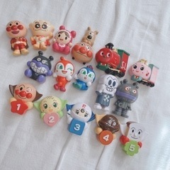 知育玩具♡アンパンマンと仲間たちいろいろぴったんセット♡シート付きの画像