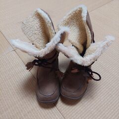 女の子ブーツ20cm　ムートン　オシャレ