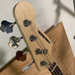 ● エレキベース、ベースギター、play techの画像
