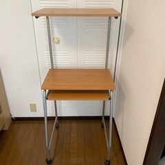 パソコンデスク(コピー機も置けます)