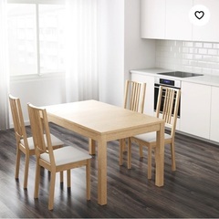 無料でダイニングテーブル 横幅84cm 4人用 椅子二脚とベンチ一脚付き！の画像