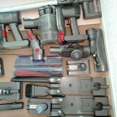 部品取り[引取可]ダイソン掃除機パーツ多数の画像