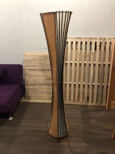 引き取り希望品　アジアン雑貨　ライトスタンド　中古品