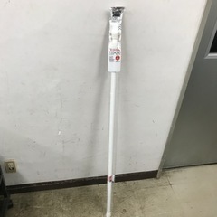 ロ2302-593 伸縮式　つっぱり棒　135cm〜200cm