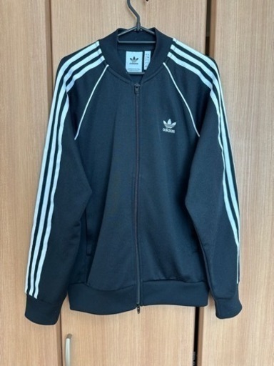 adidas トラックジャケット