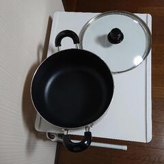【IH対応深型両手鍋】の画像