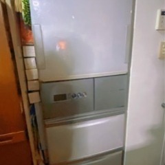 冷蔵庫　5000円差し上げます