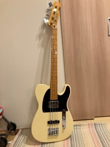 FENDER SQUIER エレキベース＋VOXベースアンプ