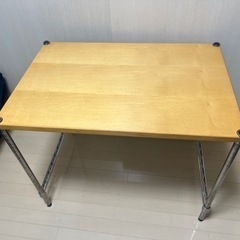 パソコンテーブル