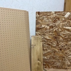 有孔ボード、合板