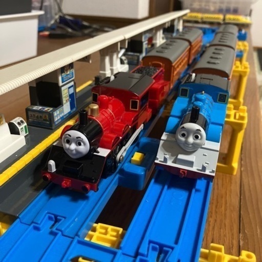 [売切れ]P23034 プラレール 大井川鉄道トーマス＆ジェームス+客車5両