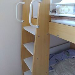 二段ベッドの画像
