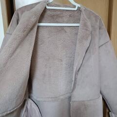 ファー素材のコート値下げしました！の画像