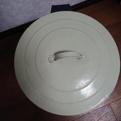 2月末まで。ゴミ箱の画像