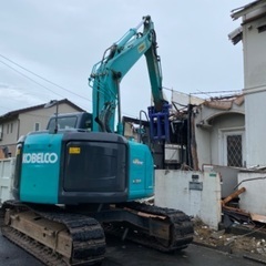 建物解体作業、内部解体作業、手元作業員の画像