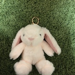 ウサギマスコット付きキーホルダー