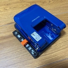 コクヨ　KOKUYO PN-G37 パンチ　青の画像