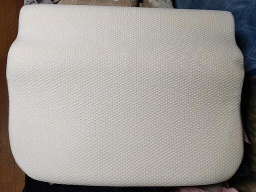 肩・首・背中も支える枕②