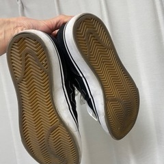 ニューバランス スニーカー 24.0 ブラックの画像