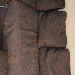 茶色のファブリックソファ3人がけ