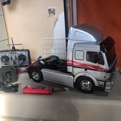 絶版　タミヤ1/14   トレーラー　ベンツの画像