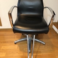 【無料　取りに来てくれる方】美容院　椅子