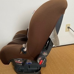 【お譲り先決まりました】タカタ　チャイルドシートの画像