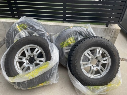 265/70R17 スタッドレスタイヤ　プラド　サーフ　FJ