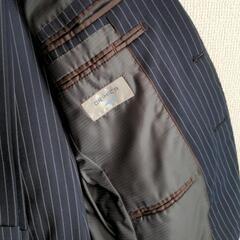 メンズスーツの画像