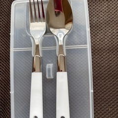 お弁当箱の画像