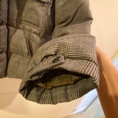 値下げ！早い者勝ち‼️ ダウンジャケット Mサイズ　DoCLASSE(ドゥクラッセ)フード脱着式　発送可の画像