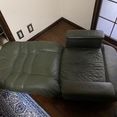 回転座椅子　ソファ　リクライニングチェアの画像