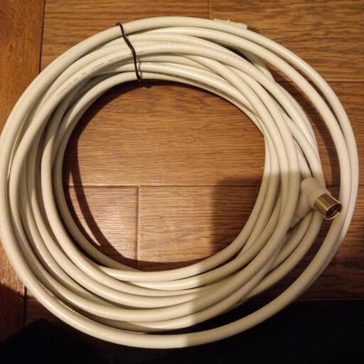 テレビ用アンテナケーブル10m