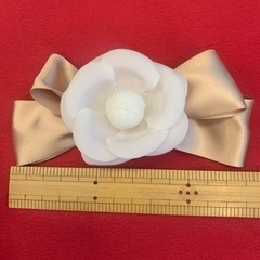 コサージュ　カメリア　ホワイトの画像