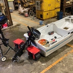 2分割ボート・2馬力船外機・魚探他付属品の画像