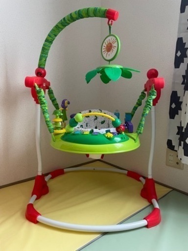 はらぺこあおむし 歩行器 ブランコ