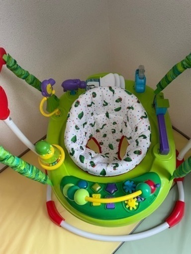 はらぺこあおむし 歩行器 ブランコ