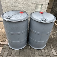 数量限定‼️【大人気商品入荷しました！】扱いやすい樹脂製ドラム200リットル　水の貯蔵などや雨水貯蔵など。の画像