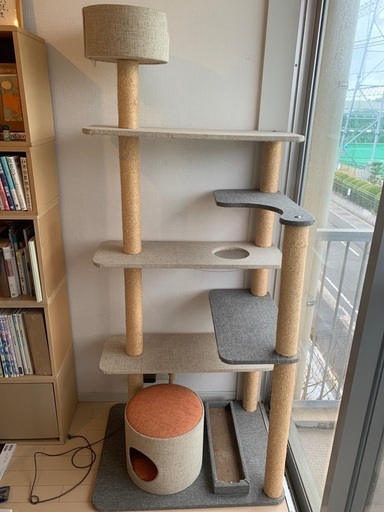 キャットタワー