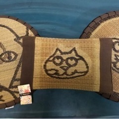 マンハッタナーズの枕と座布団