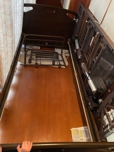 介護用ベッド　頭と足上げ下げ可能