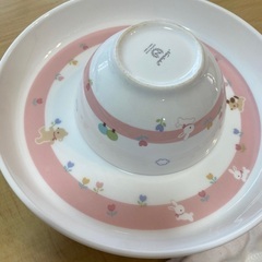 ファミリア　食器セットの画像
